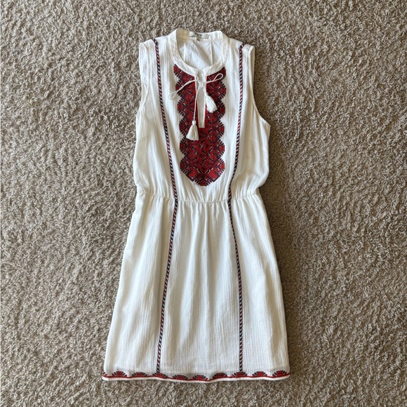 Madewell Dresses & Skirts - Madewell Ivory and Crimson Embroidered Dress